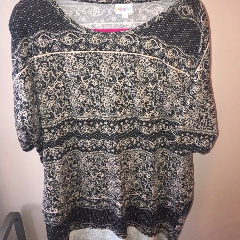 LULAROE IRMA SMALL NAVY AND CREAM LACE PATTERN